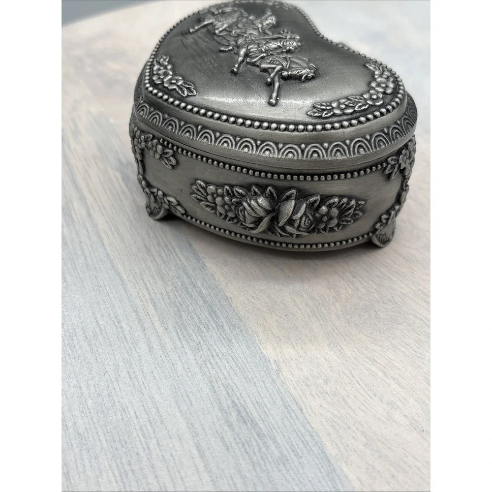 Pewter Heart Shaped Jewelry Box Horses Flowers Trinket from‎ Dubai